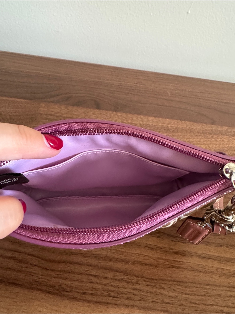 Coach Signature Pleated Wristlet from early 2000s - Picture 3 of 3